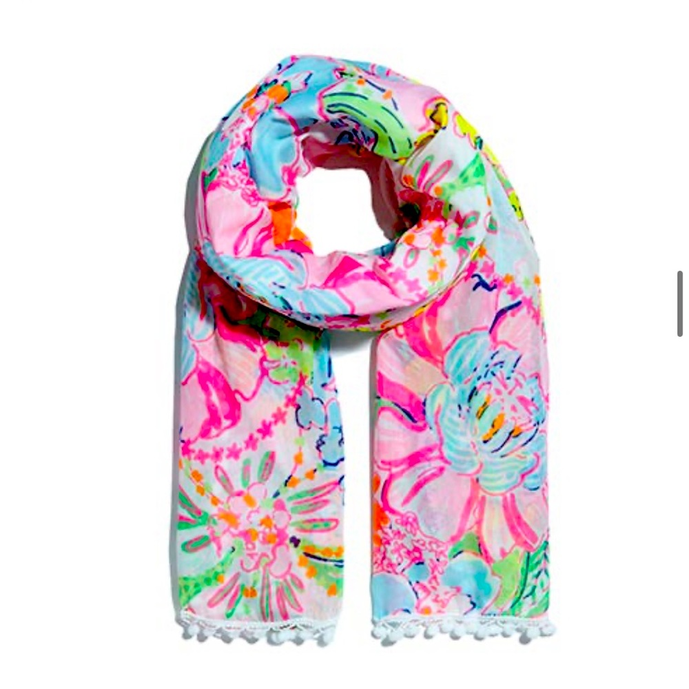 💕RARE💕Lilly Pulitzer Beach Wrap Pom Pom Scarf